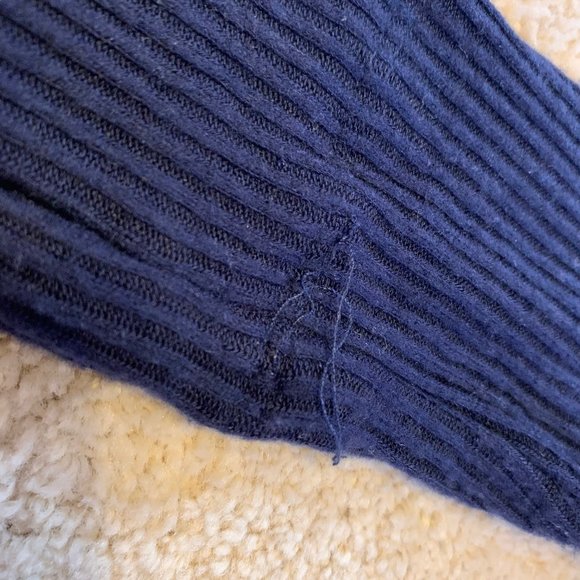 Red Haute NWT Soft Icy Blue and Navy Mock Turtleneck Sweater Size S - Picture 13 of 14